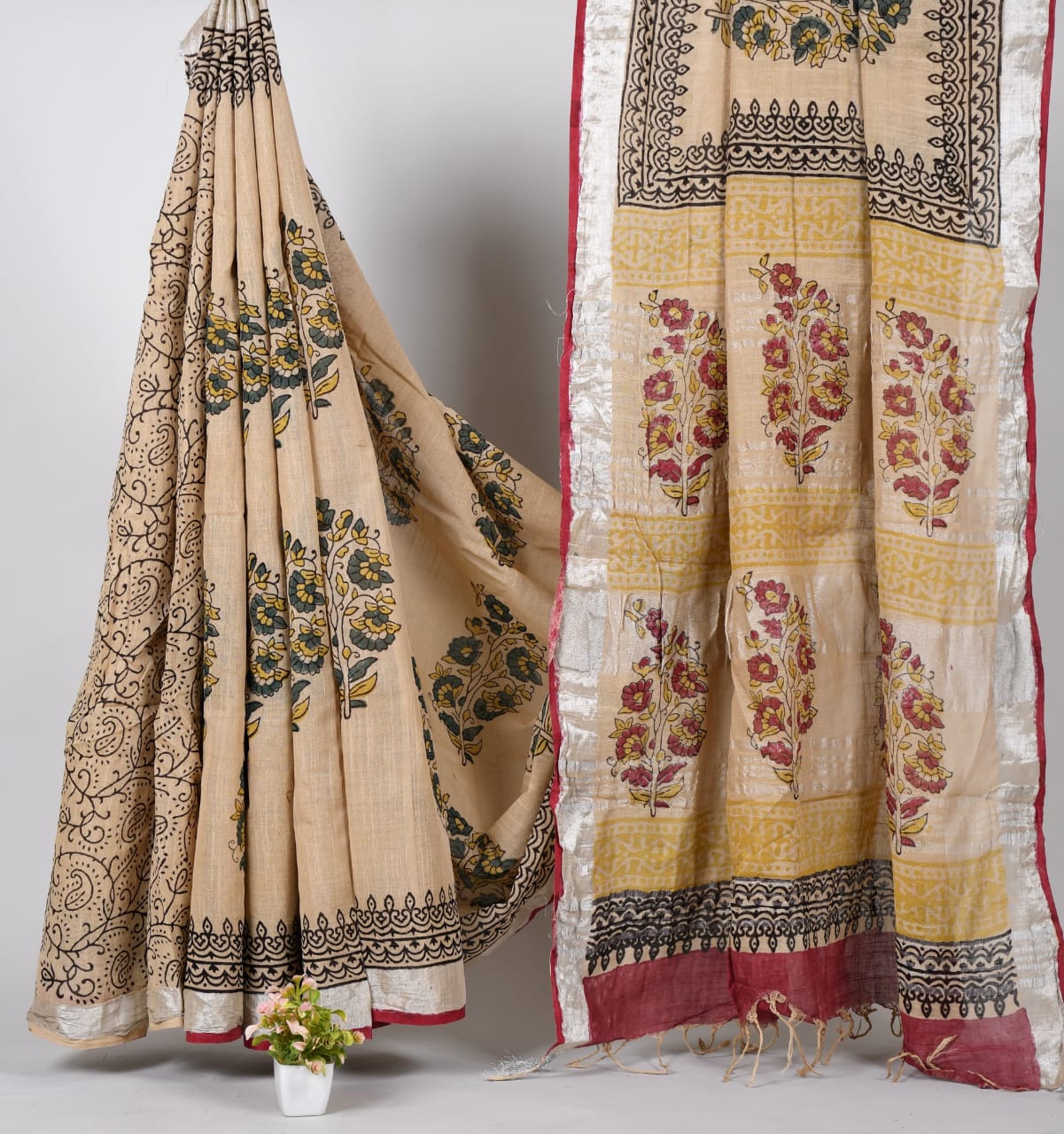 Linen saree: Sapna
