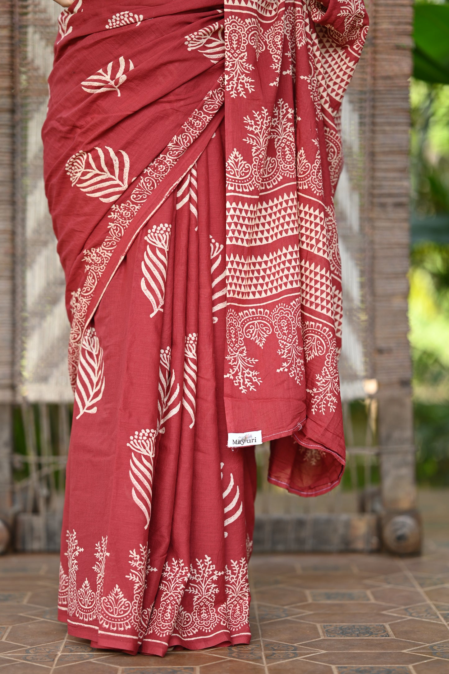 Mul cotton saree: Laasyaa