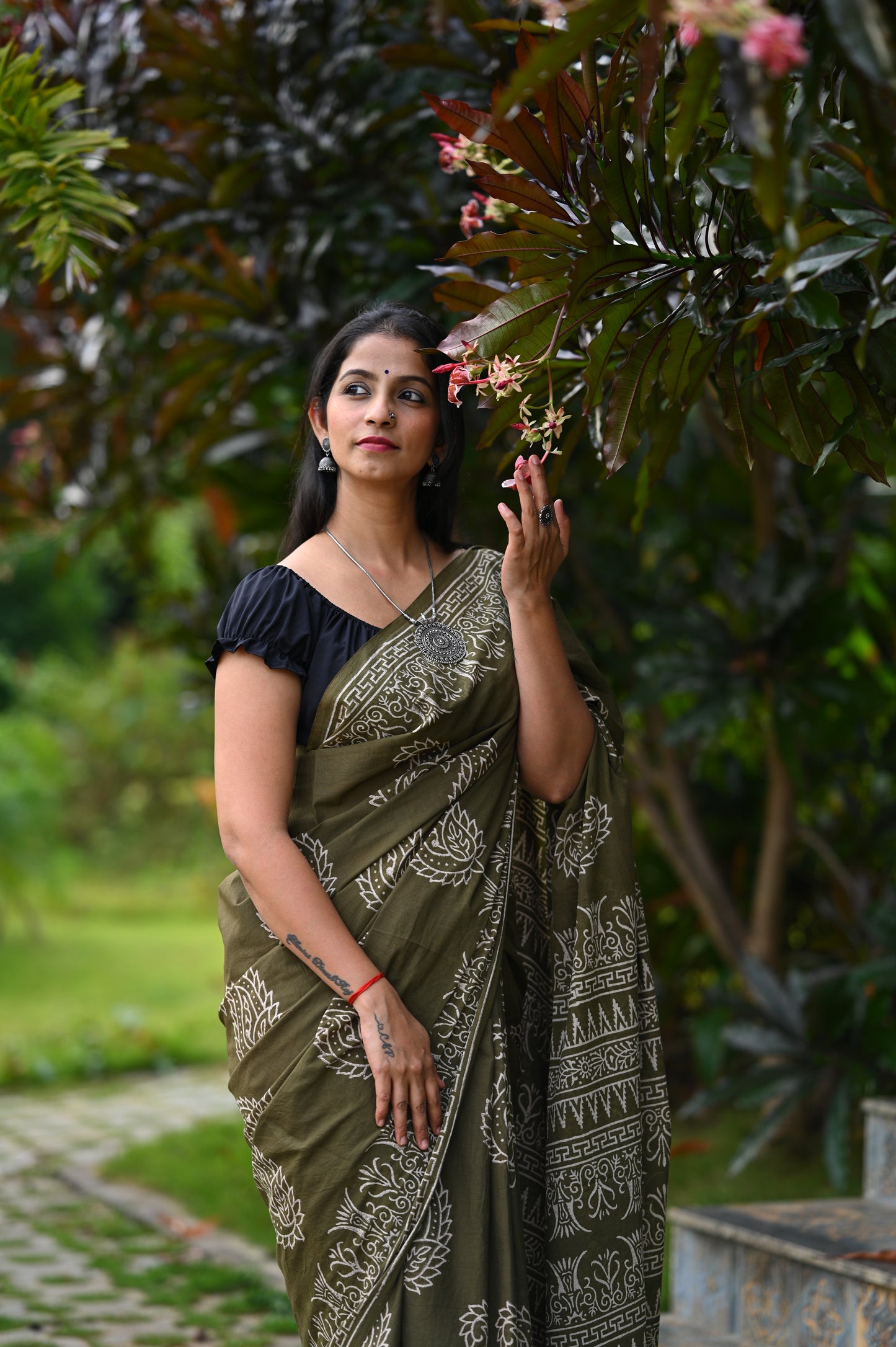 Mul Cotton Saree: Aadyaa