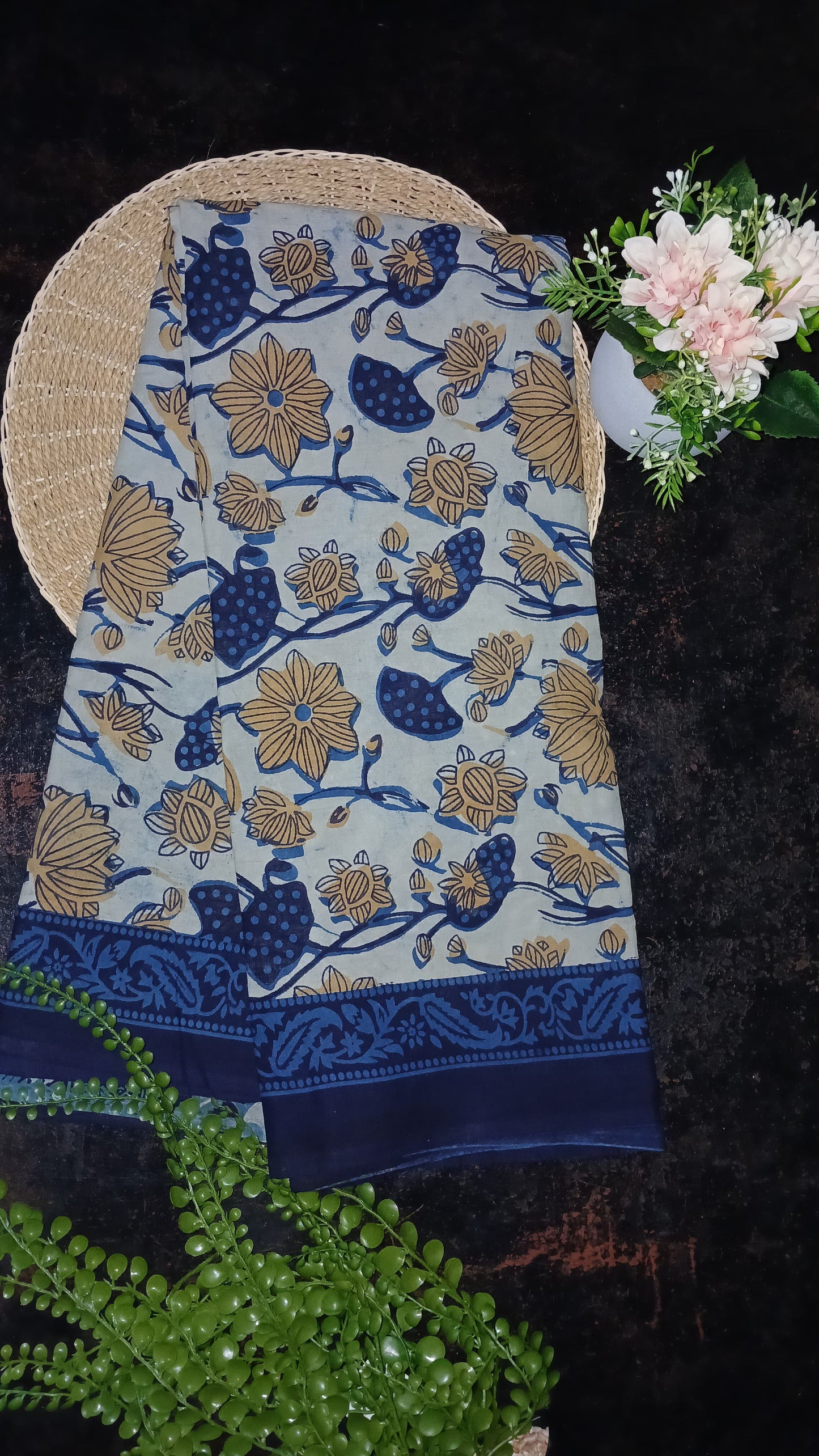 Mul Cotton Saree: Neela