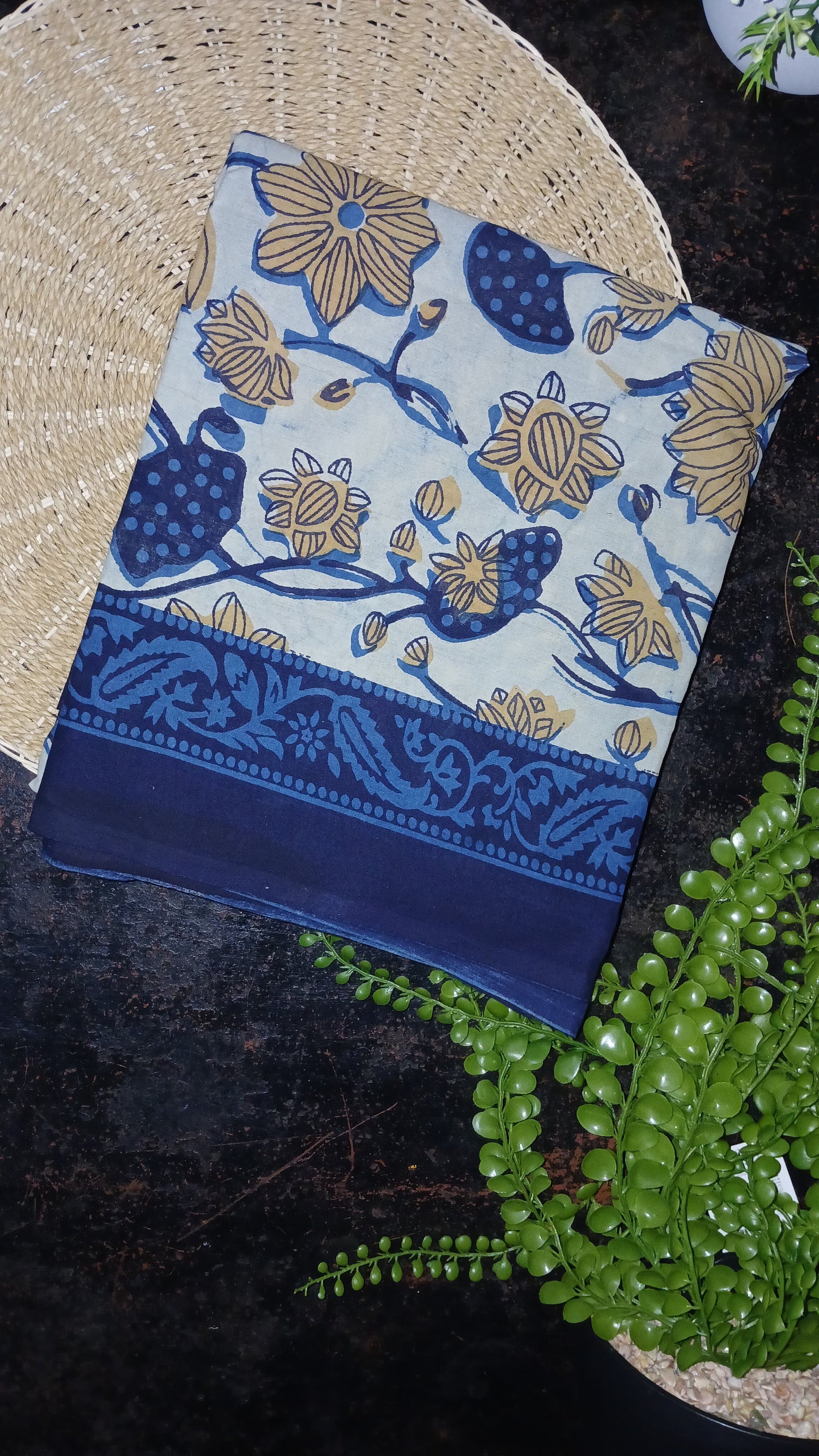 Mul Cotton Saree: Neela